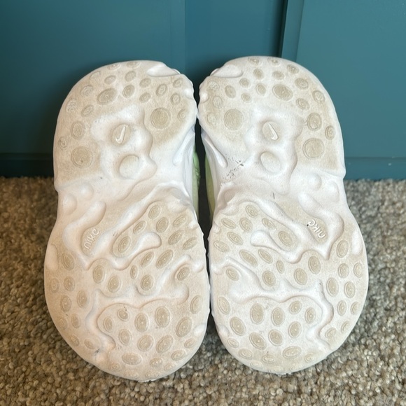 Nike React Presto Volt Yellow Toddler Sneakers 5C - Picture 9 of 11